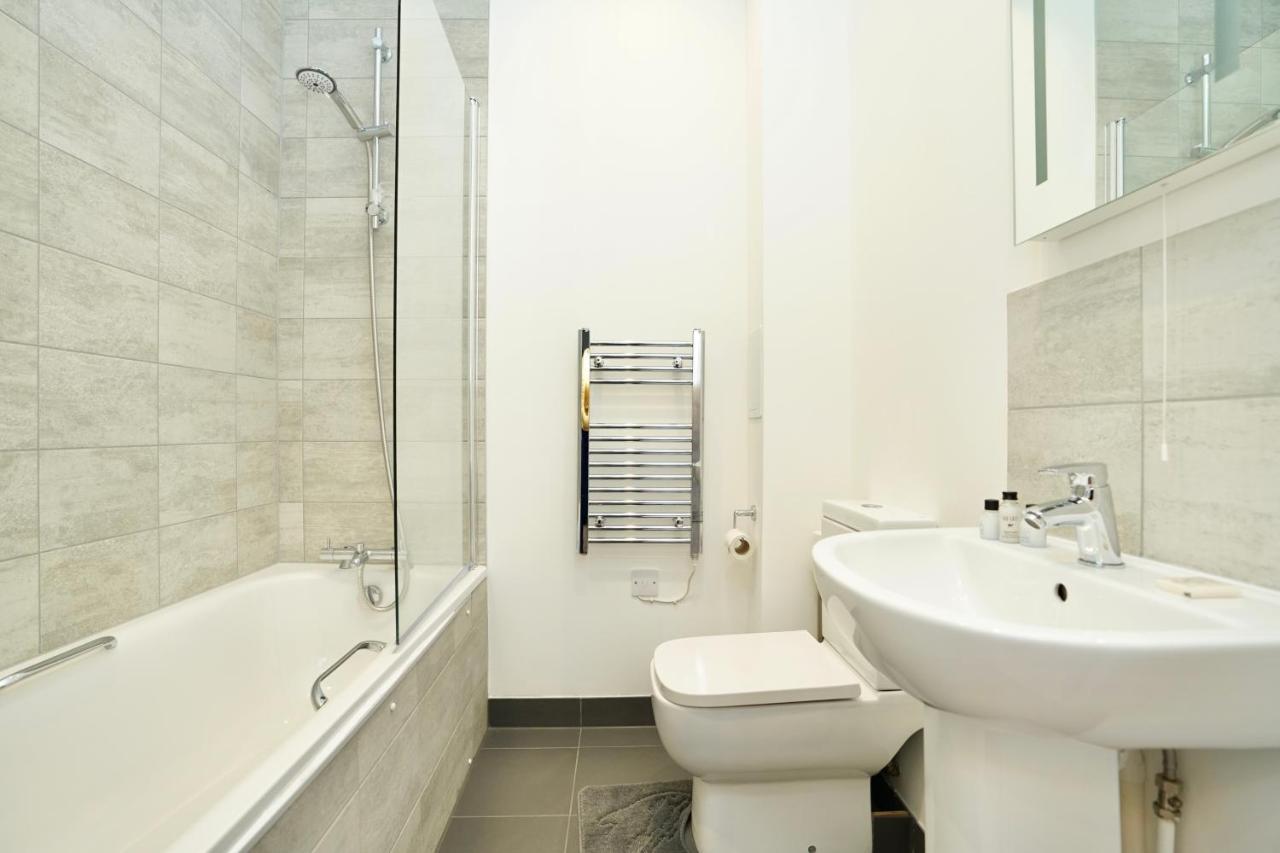 Appartamento Bayard Plaza Peterborough Esterno foto